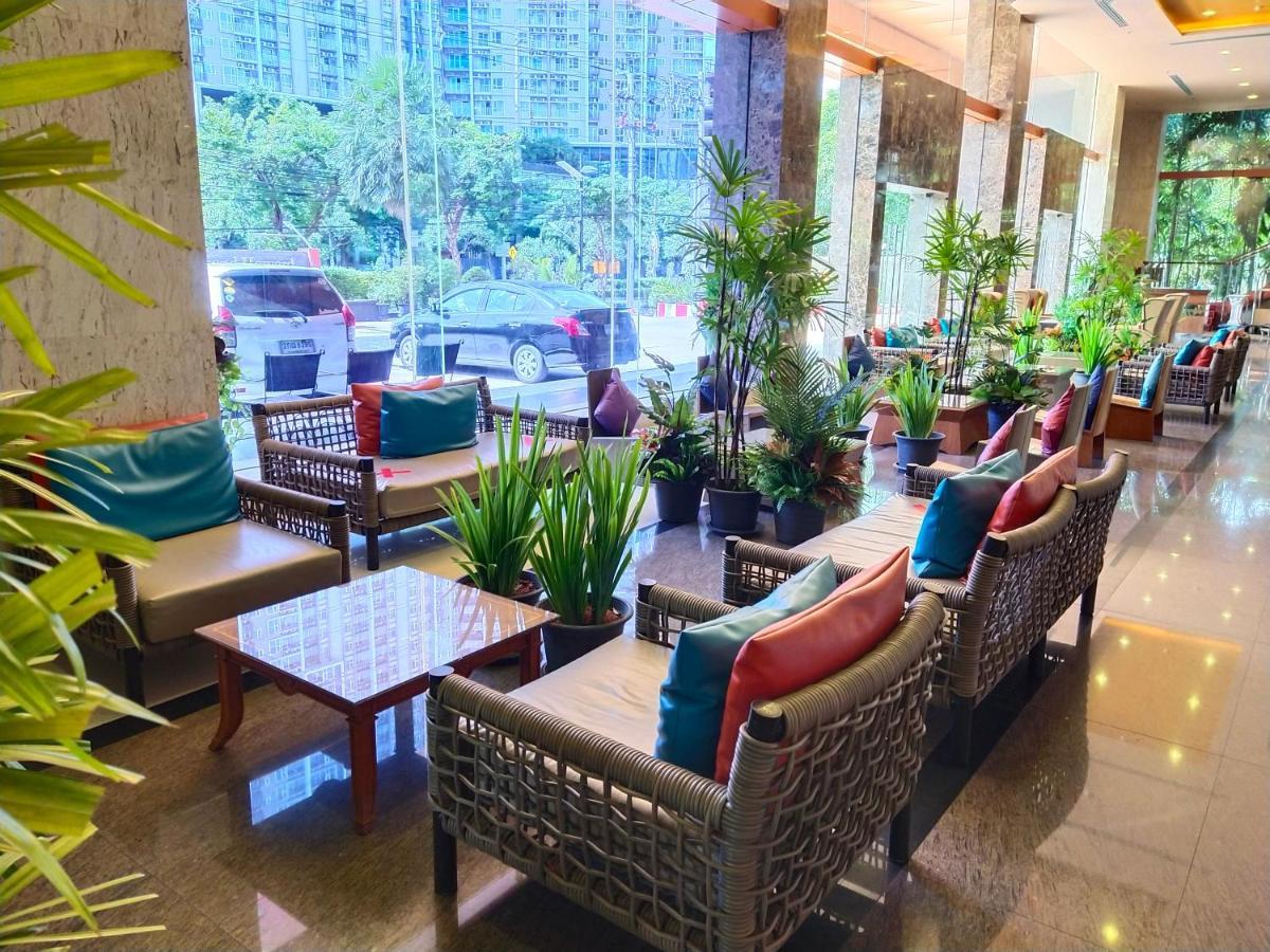 Grand Howard Hotel Bangkok Exterior foto